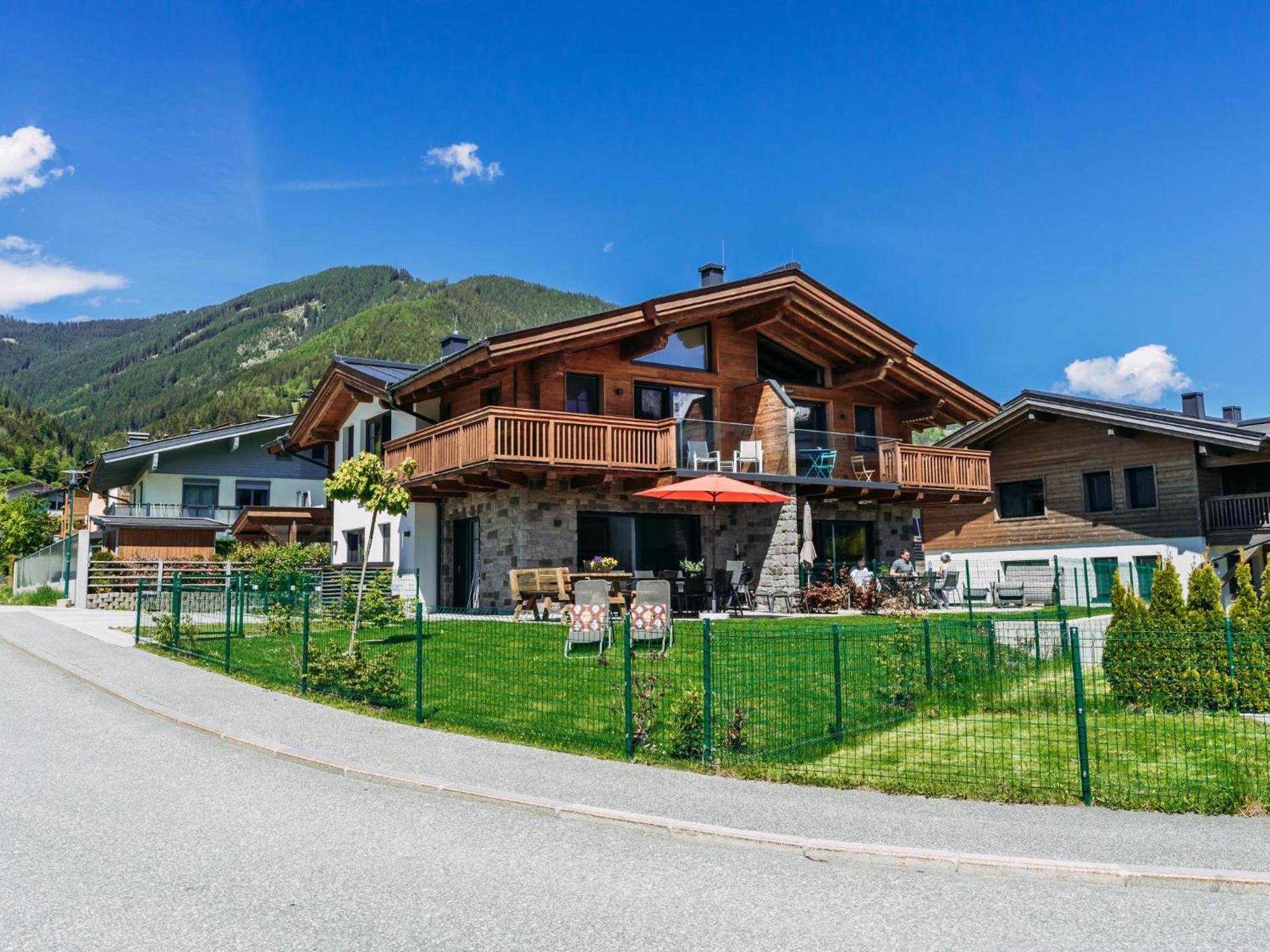 Tauern Lodge L Пиезендорф Екстериор снимка